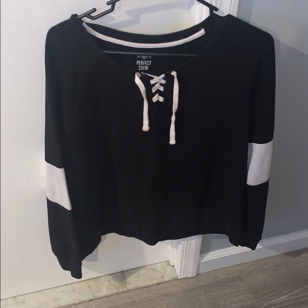 Juniors T-shirt sweatshirt